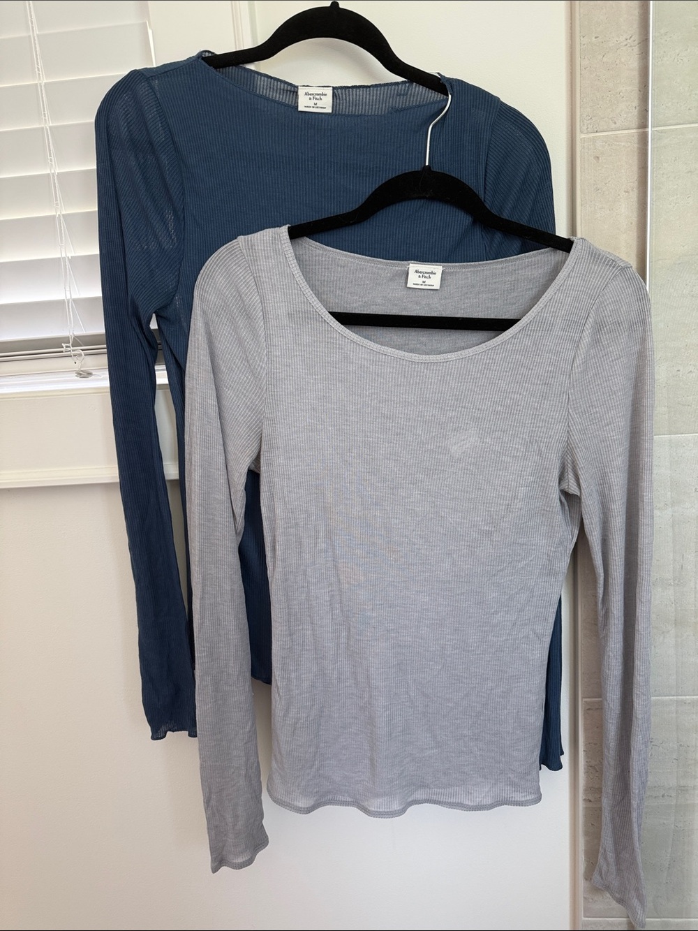 Abercrombie & Fitch Ribbed Scoop Neck Top - Dusty Blue